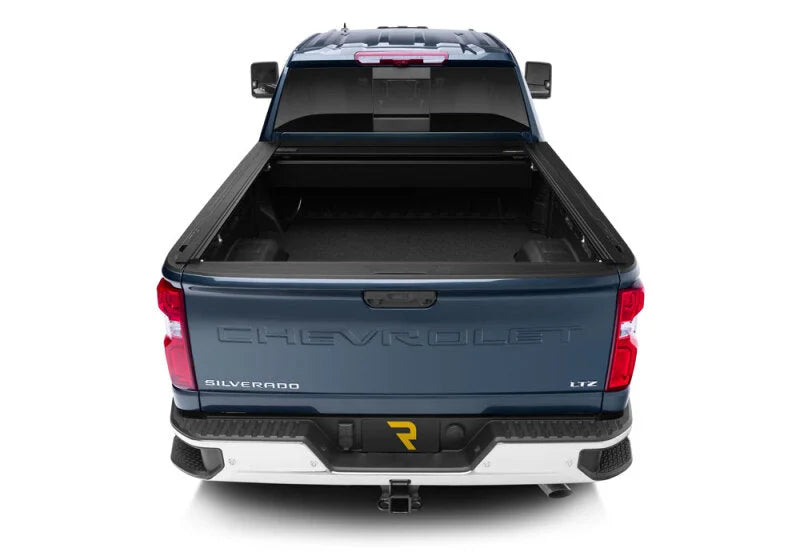 Retrax 2020 Chevrolet / GMC HD 6ft 9in Bed 2500/3500 RetraxPRO MX - Side View