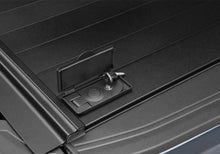 Load image into Gallery viewer, Retrax 2020 Chevrolet / GMC HD 8ft Bed 2500/3500 RetraxPRO MX - Additional View 8