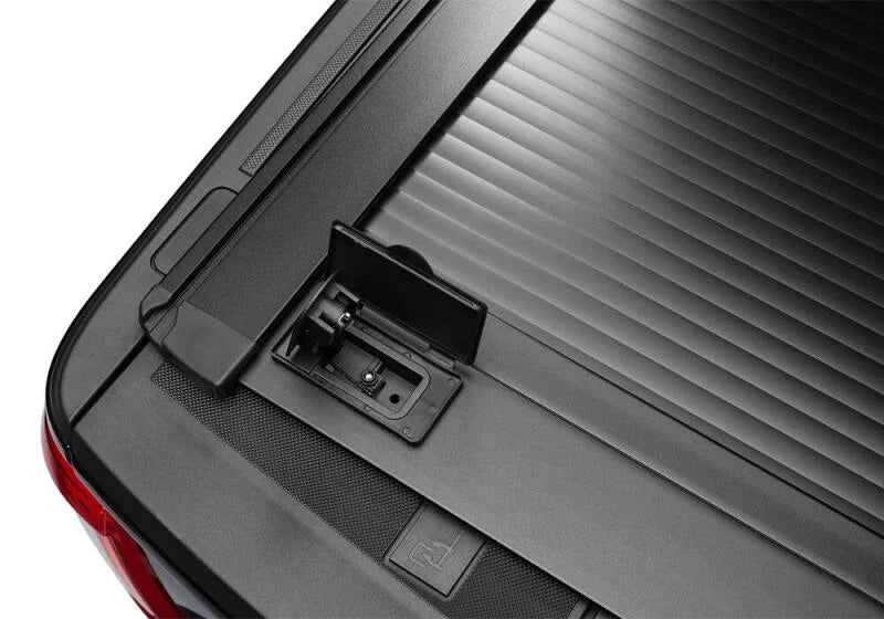 Retrax 21-22 Ford F-150 Super Crew/Super Cab (Incl. 2022 Lightning) 5.5ft Bed RetraxONE XR - Additional View 5