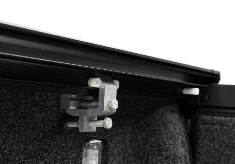 Retrax 21-22 Ford F-150 Super Crew/Super Cab (Incl. 2022 Lightning) 5.5ft Bed RetraxONE XR - Additional View 6