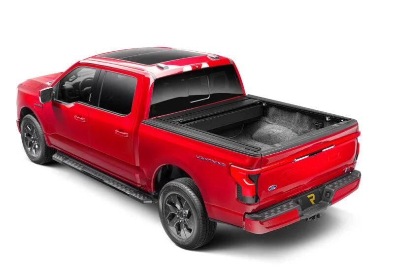 Retrax 21-22 Ford F-150 Super Crew/Super Cab (Incl. 2022 Lightning) 5.5ft Bed RetraxPRO MX - Back View