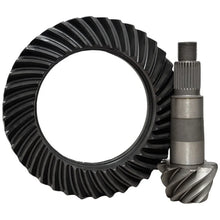 Load image into Gallery viewer, Revolution Gear &amp; Axle 17-22 Ford F-250/F-350/F-450 D60 Reverse Front 5.38 Ratio Ring &amp; Pinion Set