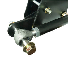 Load image into Gallery viewer, Ridetech 07-13 Chevy Silverado Sierra 2WD Bolt-On 4-Link System - Installation View