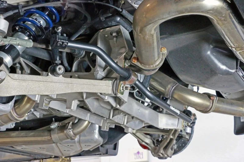 Ridetech 97-13 Chevy Corvette Rear MuscleBar - Installation View