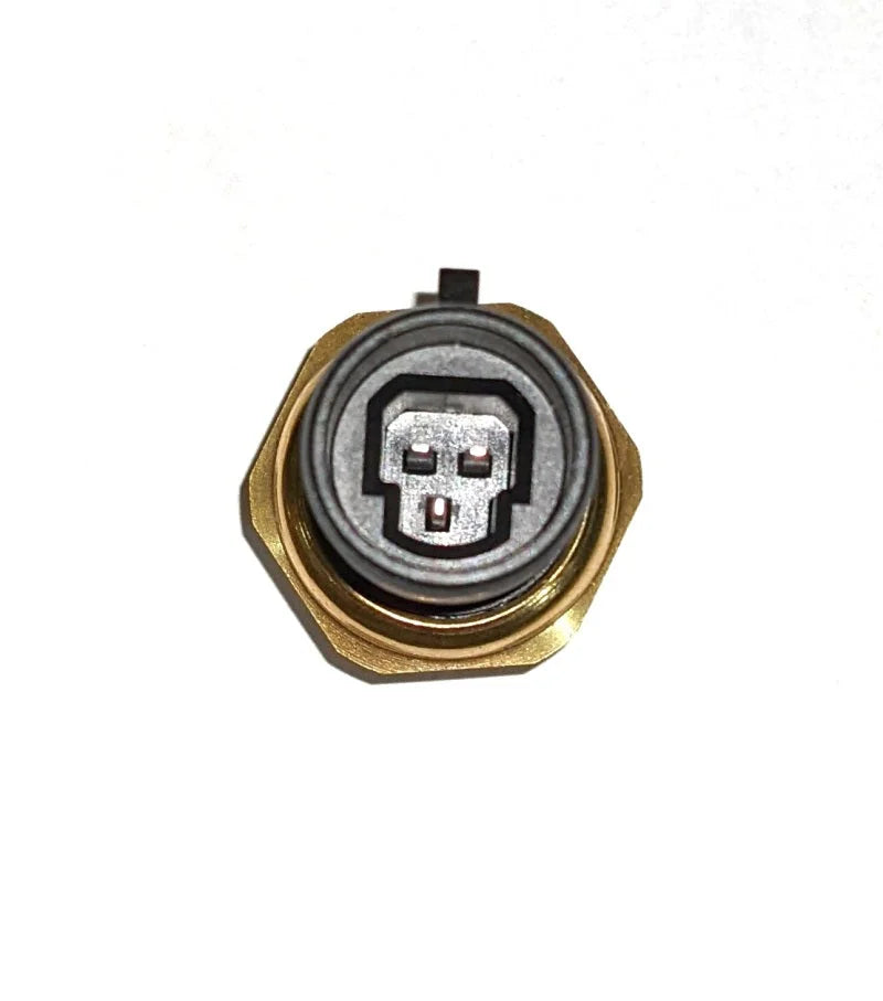 Ridetech Air Pressure Sensor 0-5 Volt for RidePro System - Detail View