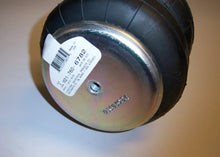 Load image into Gallery viewer, Ridetech Air Spring 267c Double Convoluted with One 1/4in Port - Detail View