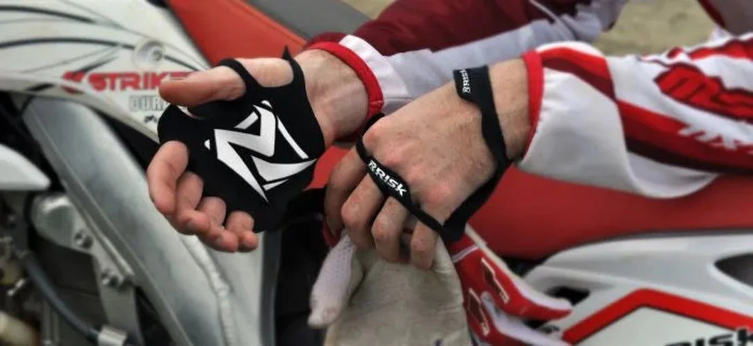 Risk Racing Ultra Thin Palm Protectors - Black - Small/Medium 12697 - Side View