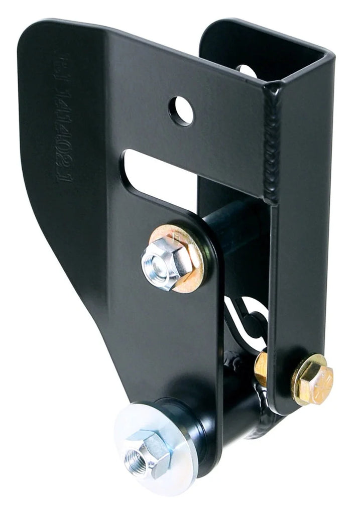 RockJock JL Geometry Correction Axle Bracket for Rear Trac Bar - Installation View