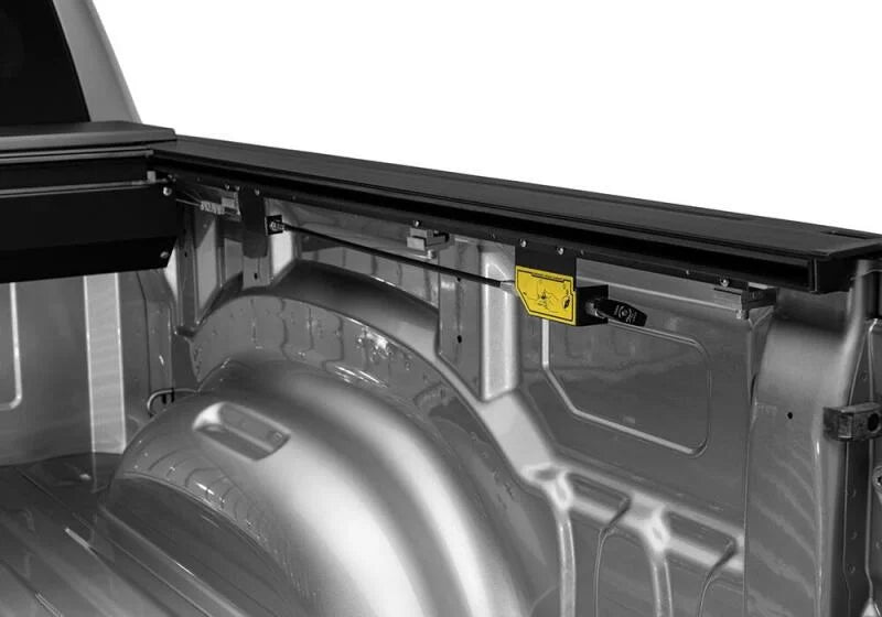 Roll-N-Lock 16-17 Toyota Tacoma Double Cab 60-1/2in E-Series Retractable Tonneau Cover - Additional View 8