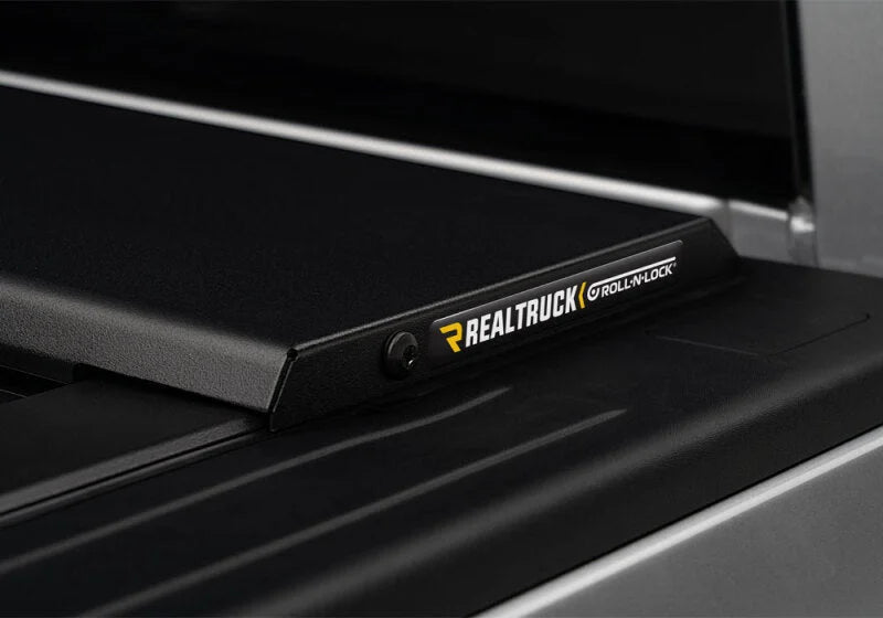 Roll-N-Lock 16-17 Toyota Tacoma Double Cab 60-1/2in E-Series Retractable Tonneau Cover - Additional View 9