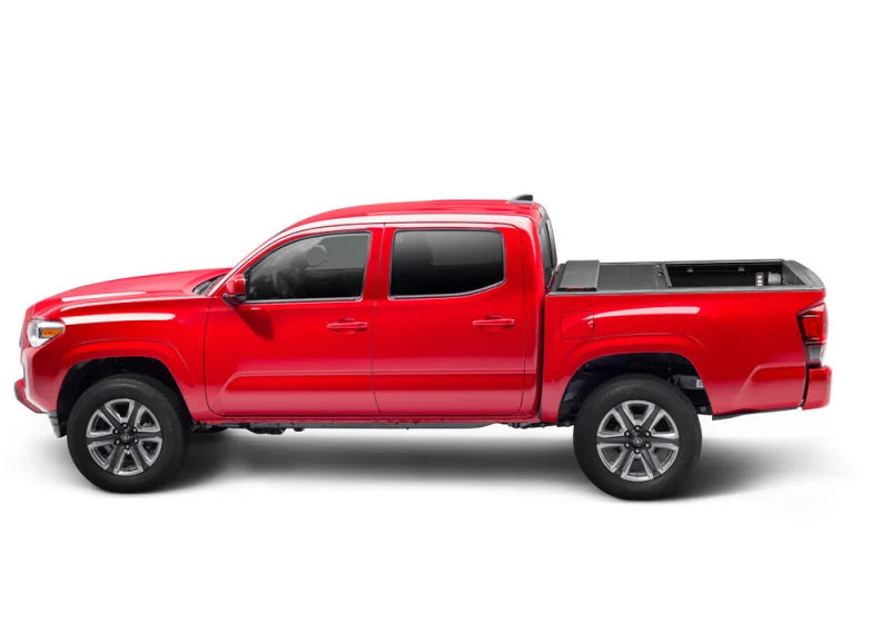Roll-N-Lock 16-18 Toyota Tacoma Crew Cab SB 60-1/2in M-Series Retractable Tonneau Cover - Additional View 7