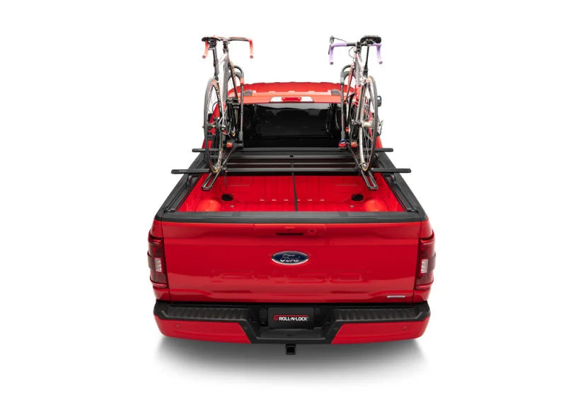 Roll-N-Lock 19-22 Chevrolet Silverado 1500 (w/o Carbon Pro - 69.9in.) A-Series XT Retractable Cover - Back View