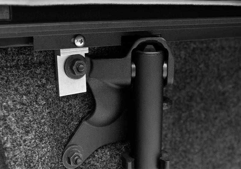 Roll-N-Lock 2019 Chevrolet Silverado 1500 72.5in Bed M-Series Retractable Tonneau Cover - Back View