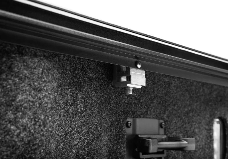 Roll-N-Lock 2021 Ford F-150 67.1in A-Series Retractable Tonneau Cover - Additional View 7