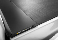 Load image into Gallery viewer, Roll-N-Lock 2022 Nissan Frontier Crew Cab (58.6in. Bed) M-Series Retractable Tonneau Cover - Additional View 11