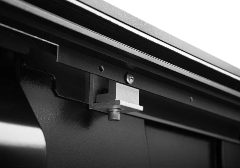 Roll-N-Lock 2022 Toyota Tundra (66.7in. Bed Length) E-Series XT Retractable Tonneau Cover - Additional View 10