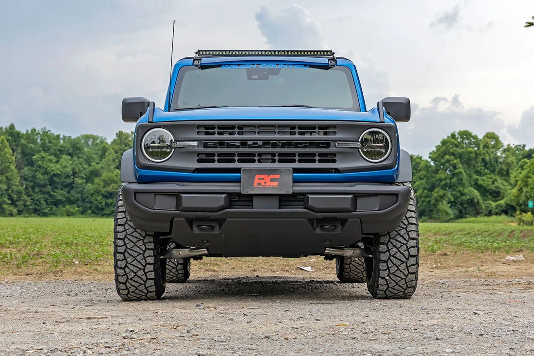 Rough Country 1 Inch Leveling Kit | Ford Bronco 4WD (2021-2024) 40300 - Installation View