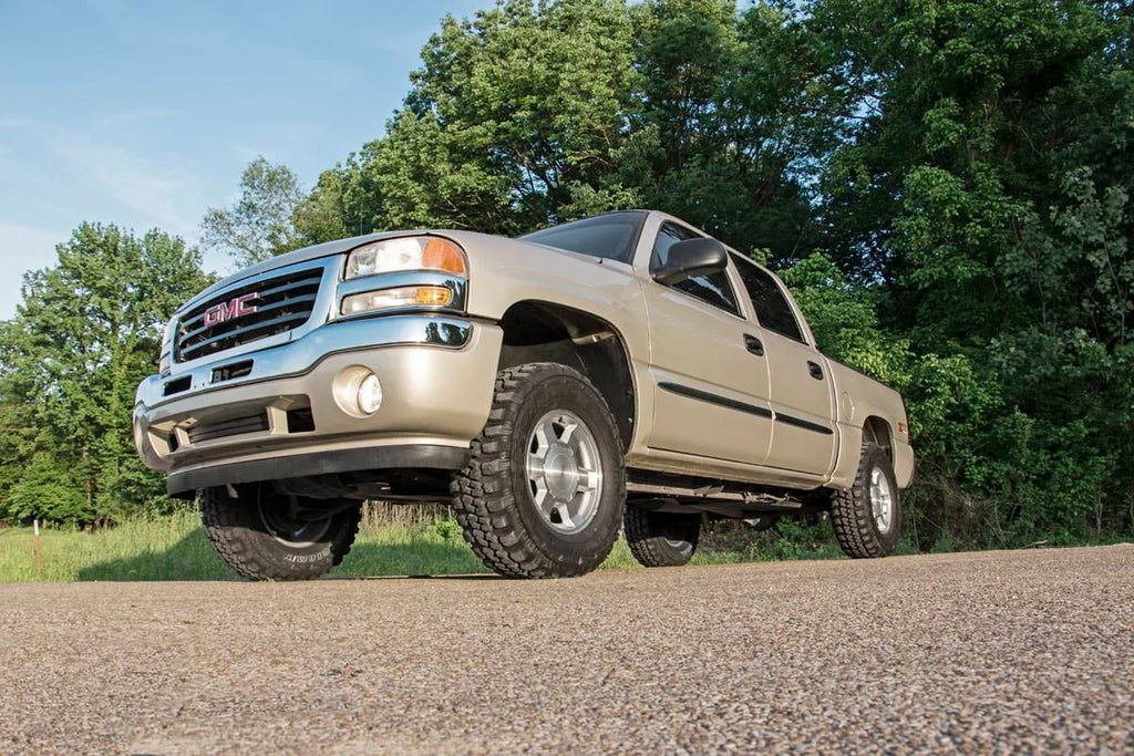 Rough Country 1.5-2 Inch Leveling Kit | Chevy/GMC Sierra 1500/Silverado 1500/Tahoe/Yukon (99-06 & Classic) 7592 - Installa...