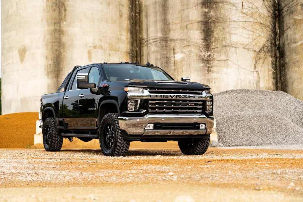 Rough Country 1.5-2 Inch Leveling Kit | M1 | Chevy/GMC 2500HD/3500HD (20-26) - Installation View