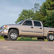Load image into Gallery viewer, Rough Country 1.5-2 Inch Lift Kit | V2 | Chevy Silverado &amp; GMC Sierra 1500 4WD (1999-2006 &amp; Classic) 28370 - Installation ...