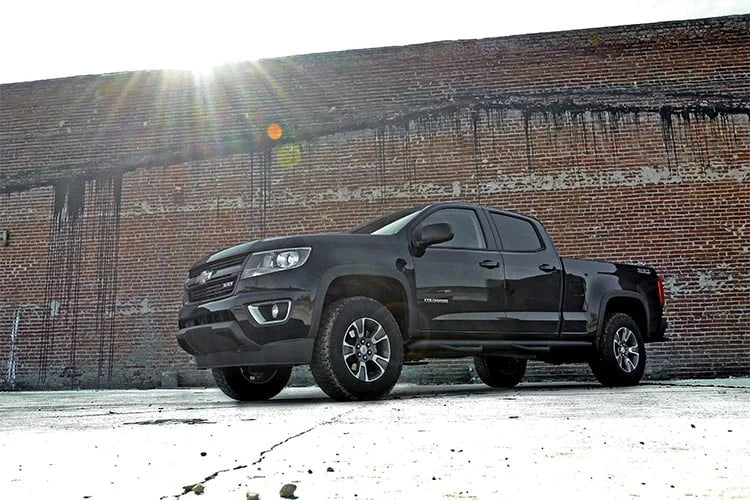 Rough Country 2 Inch Leveling Kit | Chevy/GMC Canyon/Colorado 2WD/4WD (2015-2022) 922 - Installation View