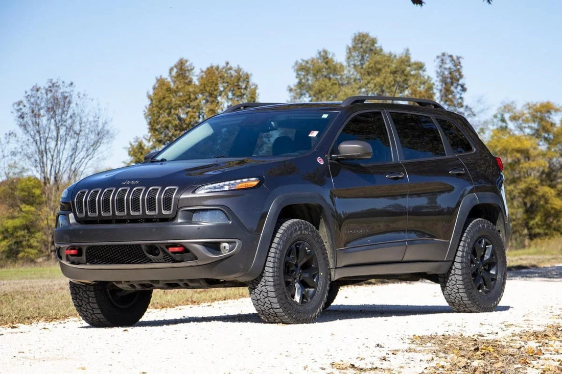 Rough Country 2 Inch Leveling Lift Kit | Jeep Cherokee KL 2WD/4WD (2014-2023) 60400 - Side View