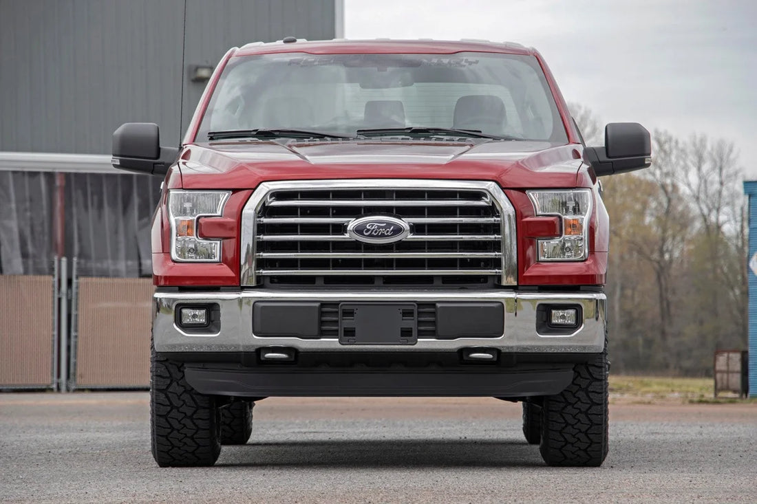 Rough Country 2 Inch Lift Kit | N3 Struts/N3 | Ford F-150 4WD (2014-2020) 50006 - Side View