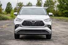 Load image into Gallery viewer, Rough Country 2 Inch Lift Kit | Toyota Highlander 4WD (2020) 73700 - Additional View 6