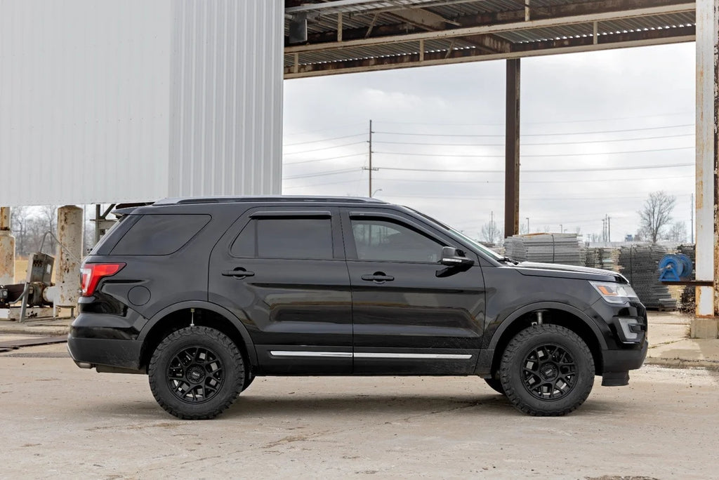 Rough Country 2 Inch Lift Strut Kit | Ford Explorer 4WD (2011-2019) - Installation View
