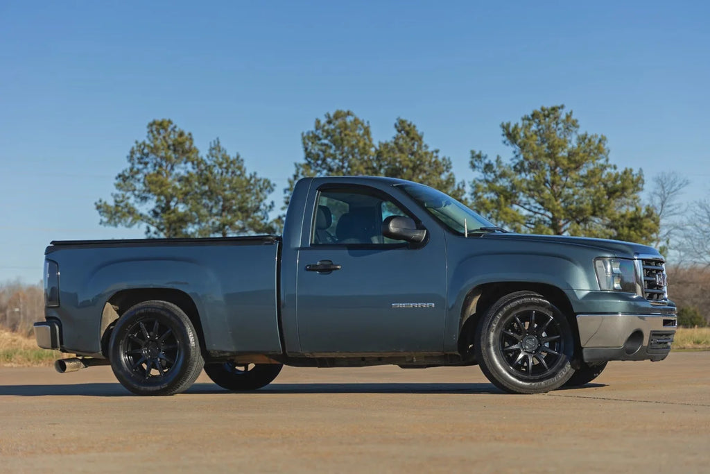Rough Country 2 Inch Lowering Kit | 4 Inch Rear Lowering | M1 | Chevy/GMC 1500 (14-18 & Classic) - Side View