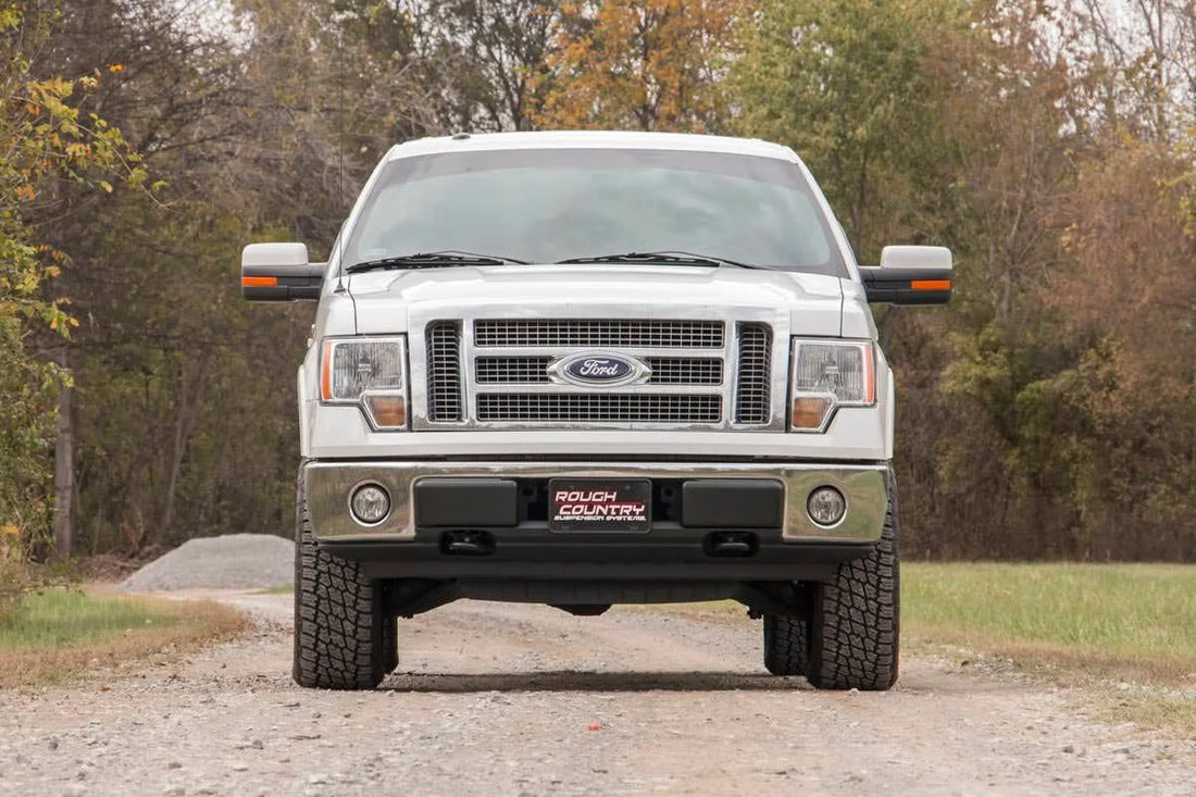 Rough Country 2 Inch leveling Kit | Aluminum | Ford F-150 2WD/4WD (2009-2013) 568 - Front View