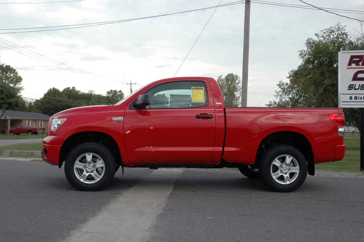 Rough Country 2.5-3 Inch Leveling Kit 871 fits 2007-2021 Toyota Tundra - Installation View