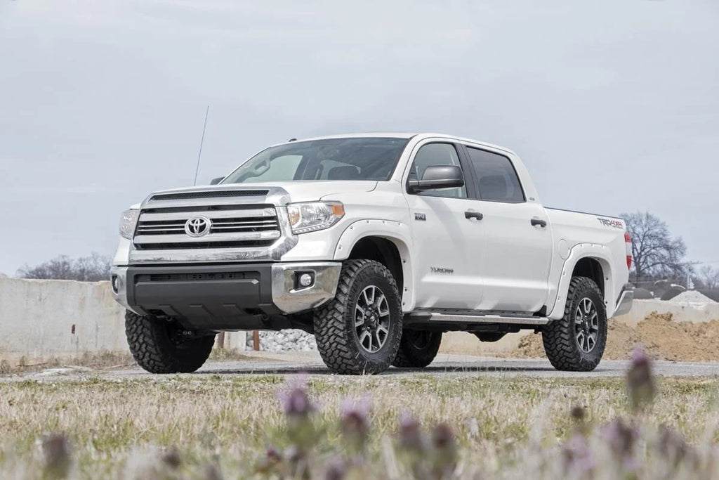 Rough Country 2.5-3 Inch Leveling Kit | Toyota Tundra 4WD (2007-2021) 87000 - Back View