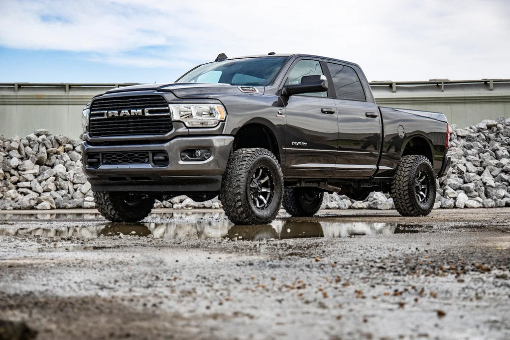 Rough Country 2.5 Inch Leveling Kit | RR Coil | V2 | Ram 2500 (14-24)/3500 (13-24) 37775 - Additional View 5