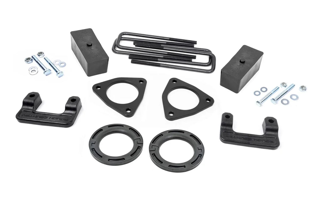 Rough Country 2.5 Inch Leveling Kit | Stamped Steel | Chevy/GMC Sierra 1500 (16-18)/Silverado 1500 (07-18) 1312 - Kit Cont...