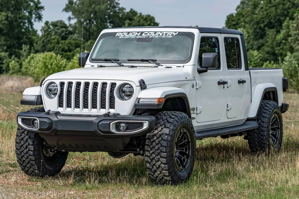 Rough Country 2.5 Inch Leveling Kits | Springs | Jeep Gladiator JT 4WD (2020-2023) 64830B - Side View