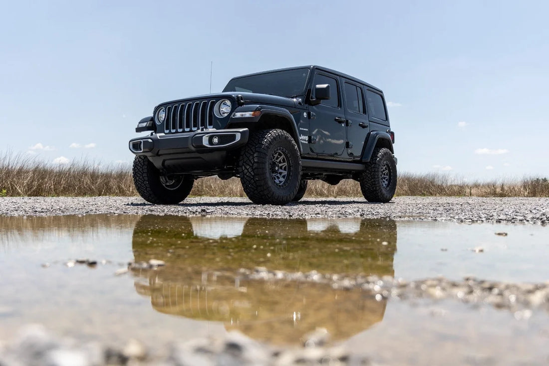 Rough Country 2.5 Inch Lift Kit | Coils | M1R | Jeep Wrangler Unlimited 4WD (2024-2026) - Additional View 6