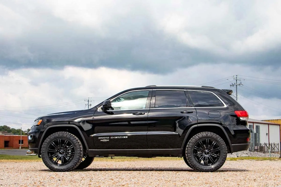 Rough Country 2.5 Inch Lift Kit | Jeep Grand Cherokee WK2 2WD/4WD (2011-2022) 60300 - Back View