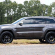 Load image into Gallery viewer, Rough Country 2.5 Inch Lift Kit | N3 Struts | Jeep Grand Cherokee 4WD (2016-2022) 91430 - Side View