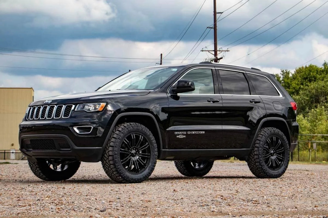 Rough Country 2.5 Inch Lift Kit | N3 Struts | Jeep Grand Cherokee 4WD (2016-2022) 91430 - Additional View 5