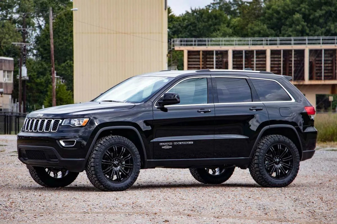 Rough Country 2.5 Inch Lift Kit | N3 Struts | Jeep Grand Cherokee 4WD (2016-2022) 91430 - Additional View 6