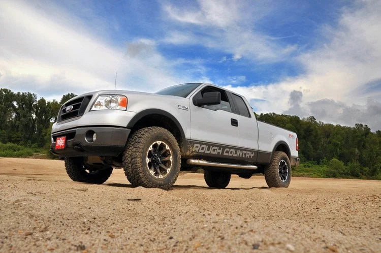 Rough Country 2.5 Inch Lift Kit | N3 Struts/N3 | Ford F-150 2WD (2004-2008) 57032 - Back View