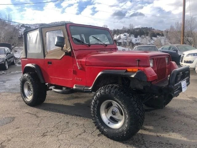 Rough Country 2.5 Inch Lift Kit | V2 | Jeep Wrangler YJ 4WD (1987-1995) 61570 - Side View