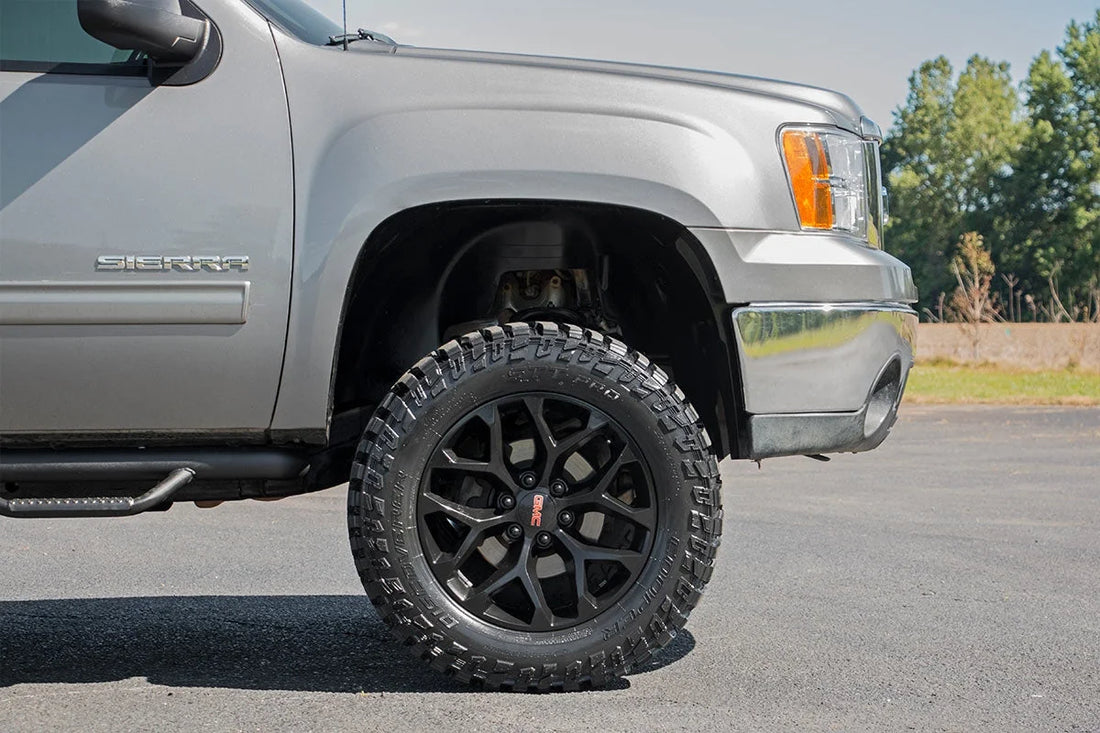 Rough Country 3 Inch Body Lift Kit fits 2007-2013 Chevrolet Silverado 1500 2WD/4WD / GMC Sierra 1500 2WD/4WD - Kit Contents