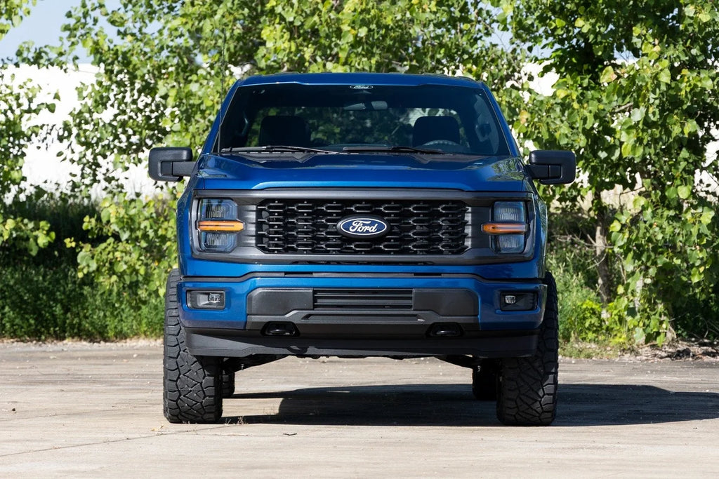 Rough Country 3 Inch Lift Kit | Forged UCA | N3 Struts | Ford F-150 4WD (2021-2024) 41431 - Side View
