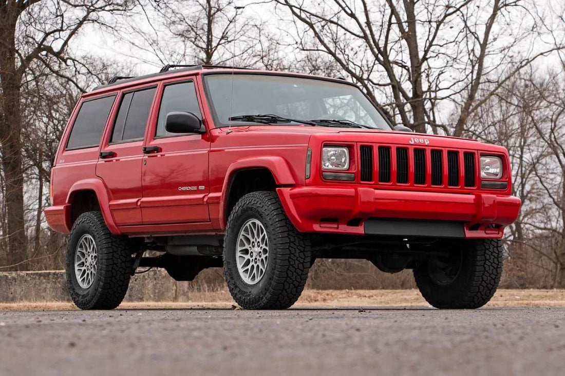 Rough Country 3 Inch Lift Kit | Series II | RR Springs | M1 | Jeep Cherokee XJ (84-01) 63041 - Side View