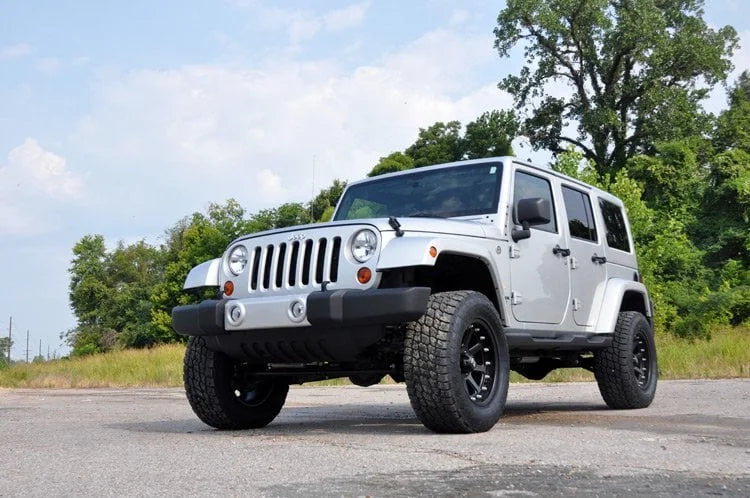 Rough Country 3.25 Inch Lift Kit | V2 | Jeep Wrangler Unlimited 2WD/4WD (2007-2018) 66970 - Additional View 6