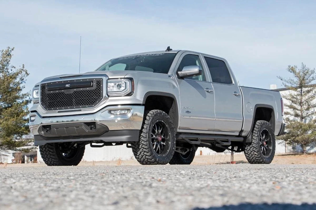 Rough Country 3.5 Inch Lift Kit | Cast Steel LCA | Vertex | Chevy/GMC 1500 (14-18 & Classic) 12450 - Side View