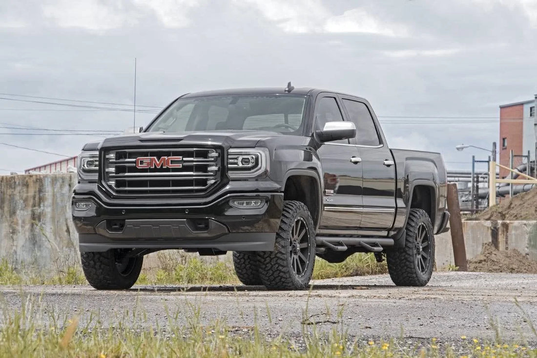 Rough Country 3.5 Inch Lift Kit | Forged UCA | Vertex | Chevy/GMC 1500 (07-16) 19450 - Side View