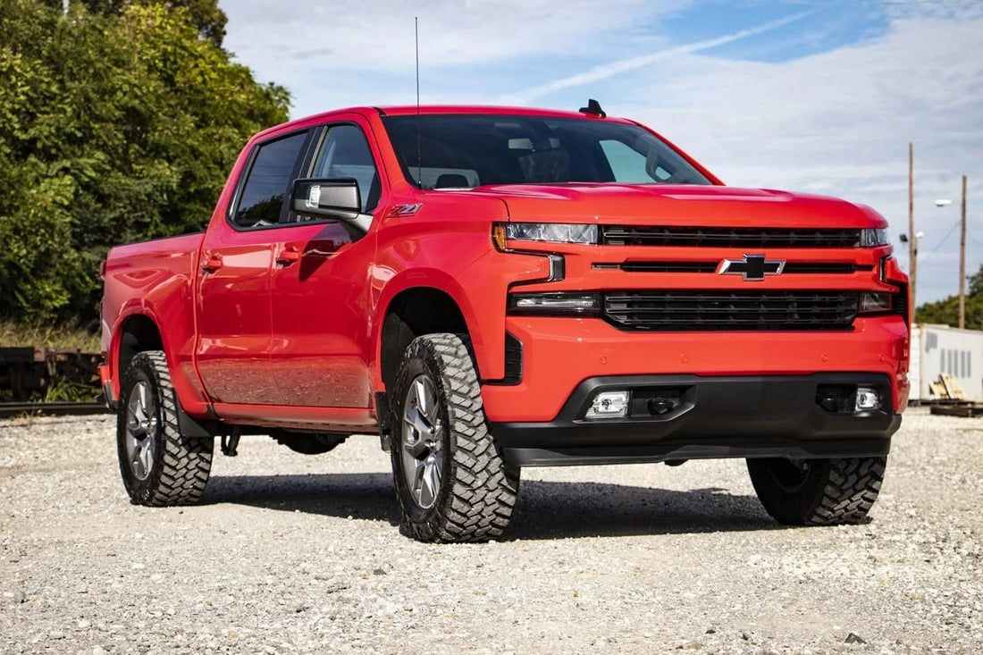 Rough Country 3.5 Inch Lift Kit | N3 Struts | Rear Mono Leaf | Chevy Silverado 1500 (22-24) 28231 - Side View